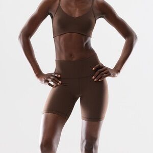 ✨ Golden Butter Cheeky Hi-Rise 7" Short in Rich Mocha Brown ✨